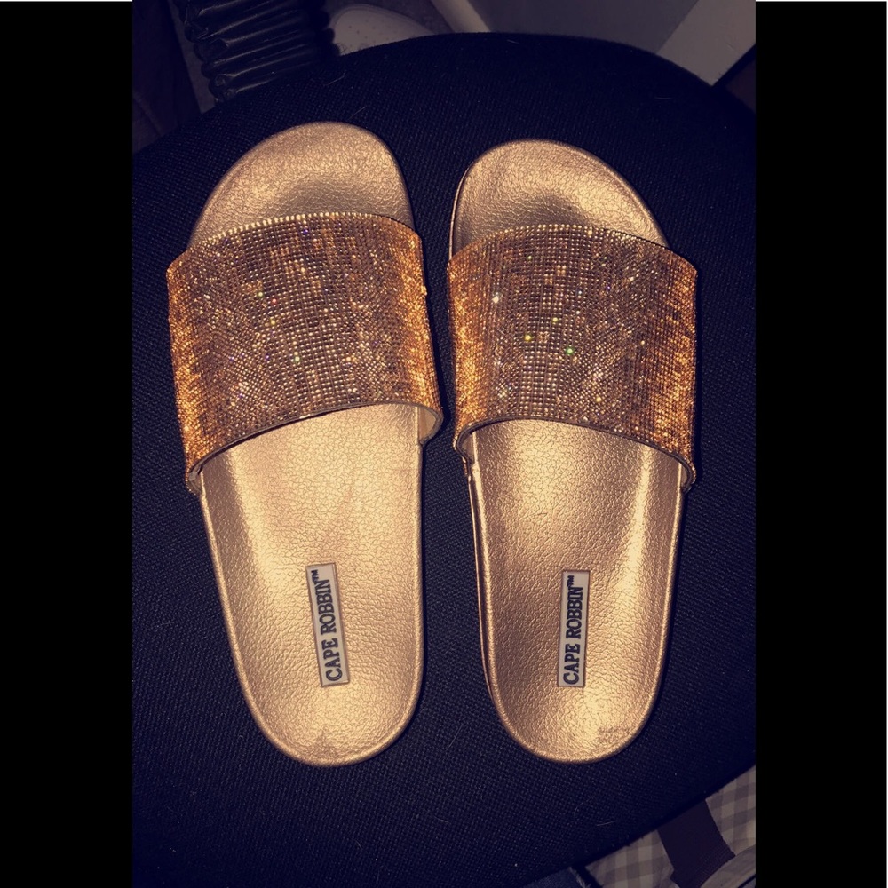 Fashion nova rose gold slides